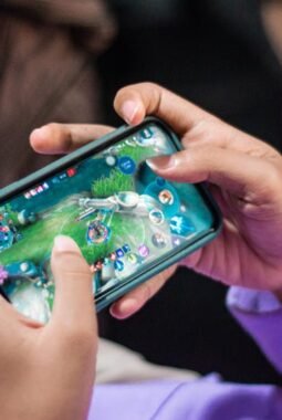 The Rise of Mobile Gaming: How Smartphones are Changing the Gaming Industry