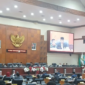 Pelaksanaan rapat paripurna DPRA tentang penetapan draf rancangan revisi UUPA, di gedung utama DPRA, di Banda Aceh