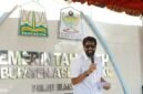 Gubernur Aceh, Muzakir Manaf, saat memberikan sambutan pada acara syukuran atas kembalinya empat pulau ke teritorial Prov. Aceh, di Aceh Singkil, Sabtu (28/06/2025).