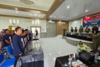 Satpol PP Aceh Jaya ajak pelaku UMKM cegah dan perangi peredaran rokok ilegal melalui sosialisasi lintas instansi di Calang.