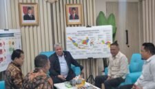 Pertemuan Pemerintah Kabupaten Aceh Jaya bersama Wakil Menteri Perumahan dan Kawasan Permukiman Fahri Hamzah di Jakarta, Senin (30/3), membahas rencana pembangunan permukiman nelayan di Gampong Mata Ie.